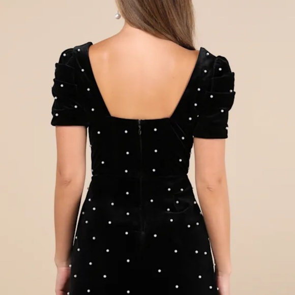 Lulus Luxe Possibilities Black Velvet Pearl Mini Dress - Size M - Picture 3 of 4
